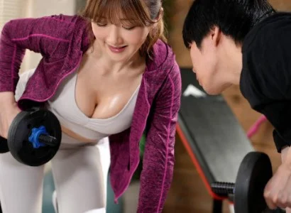 Nữ PT gợi cảm cùng chàng trai số hưởng giao hợp