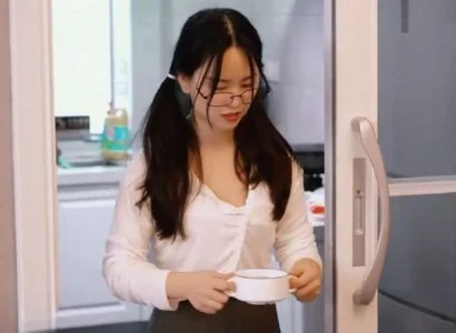 Gái gọi bị cha dượng thịt